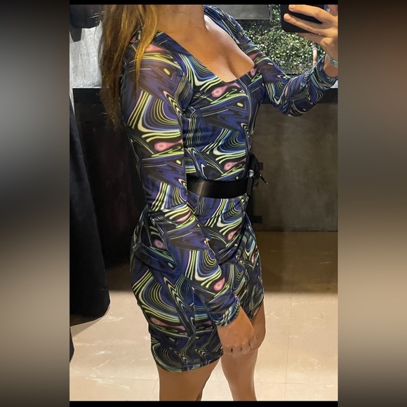 Small Noisy May Psychedelic Dress - Picture 6 of 6